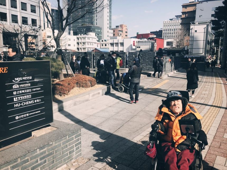 누구도 배제되지 않는(Leave no one behind!) 세상을 향한 2박3일 서울역 노숙농성 사진기록