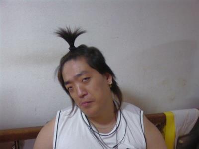 박현은 시설에서 나온 노들장애인야학 학생입니다.