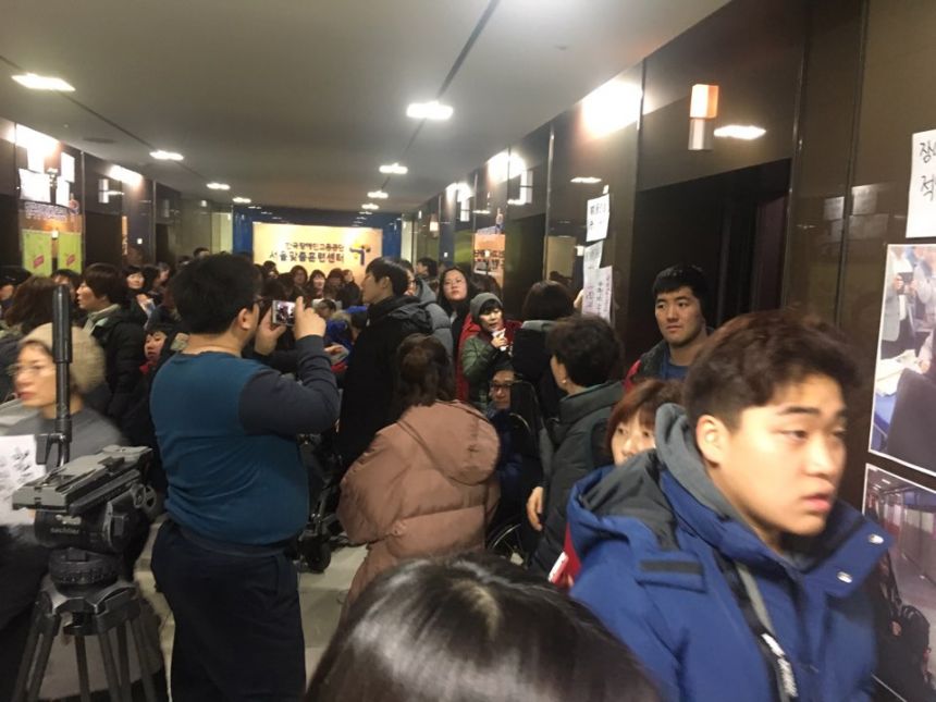 누구도 배제되지 않는(Leave no one behind!) 세상을 향한 2박3일 서울역 노숙농성 사진기록