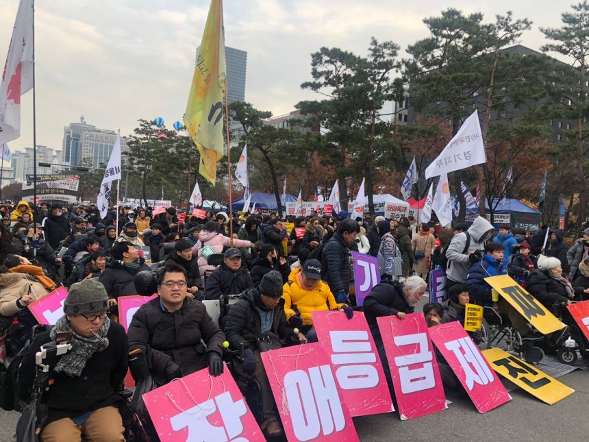 [2019_세계장애인의날_우리가 거리에서 외치는 것들에 관하여 :]