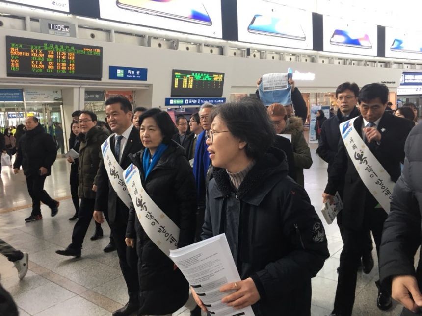 누구도 배제되지 않는(Leave no one behind!) 세상을 향한 2박3일 서울역 노숙농성 사진기록