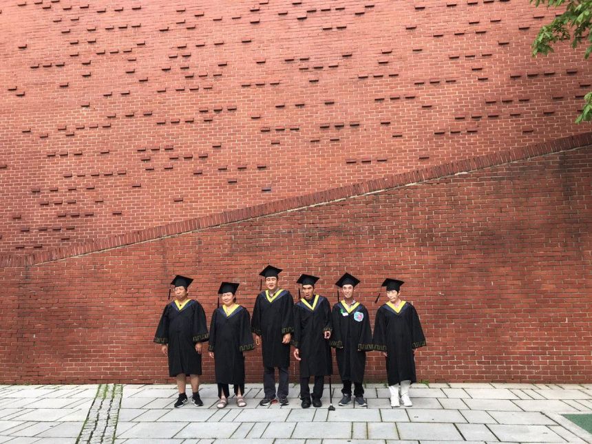 [낮수업] 낮수업 학생 중 6분이 낮수업을 졸업했어요:)