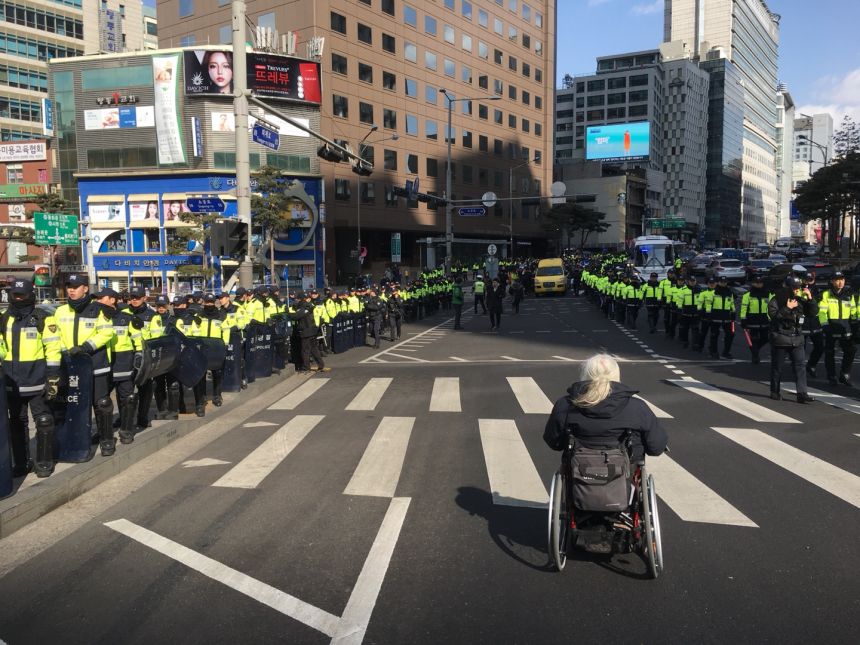 누구도 배제되지 않는(Leave no one behind!) 세상을 향한 2박3일 서울역 노숙농성 사진기록