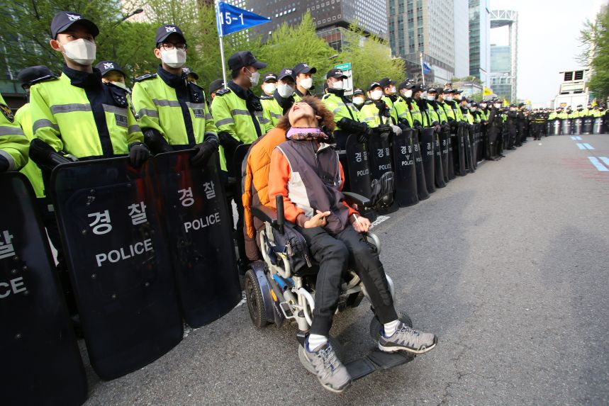 4월20일, 장애인차별철폐의 날 투쟁사진 (최인기 작품)