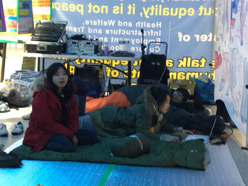누구도 배제되지 않는(Leave no one behind!) 세상을 향한 2박3일 서울역 노숙농성 사진기록