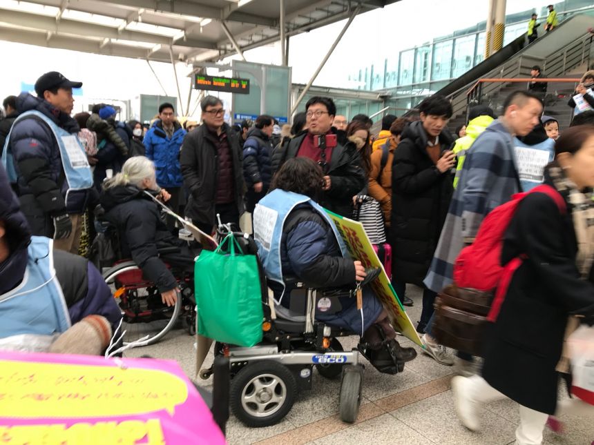 누구도 배제되지 않는(Leave no one behind!) 세상을 향한 2박3일 서울역 노숙농성 사진기록