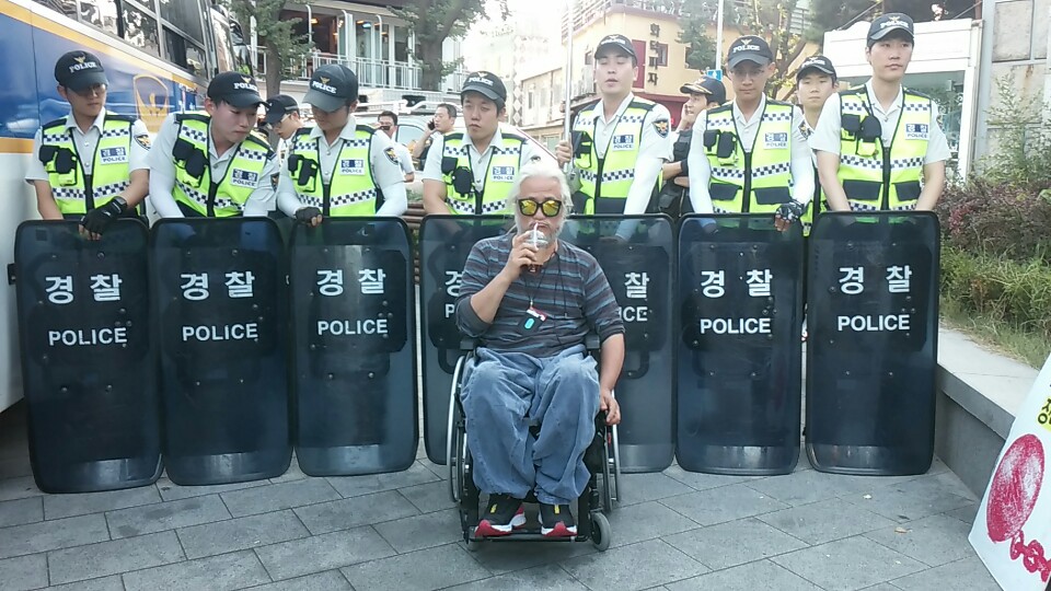 광화문농성장에서 4번째 맞이하는 추석날의 풍경(2015년9월27일)