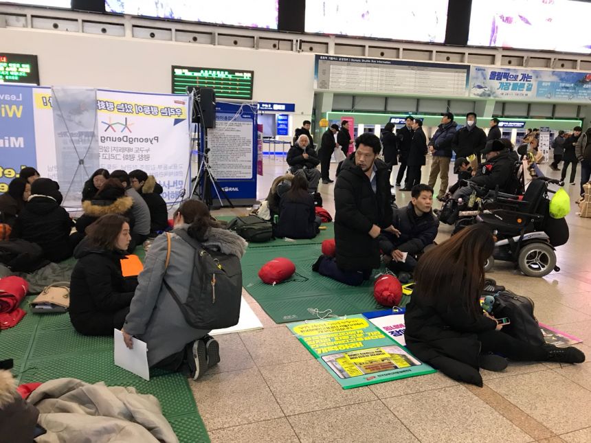 누구도 배제되지 않는(Leave no one behind!) 세상을 향한 2박3일 서울역 노숙농성 사진기록