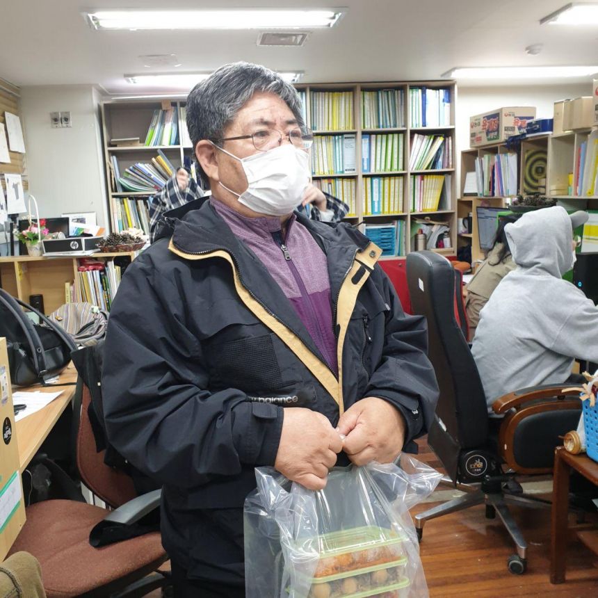 한 명도 남겨두지 않는다.  노들야학 학생 전체 가정 방문