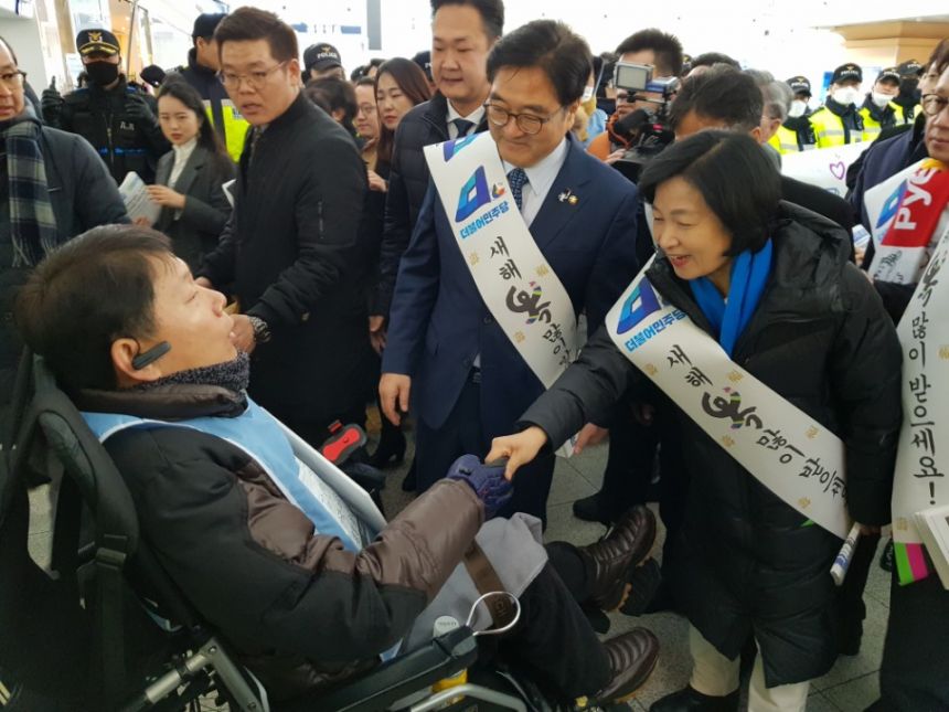 누구도 배제되지 않는(Leave no one behind!) 세상을 향한 2박3일 서울역 노숙농성 사진기록