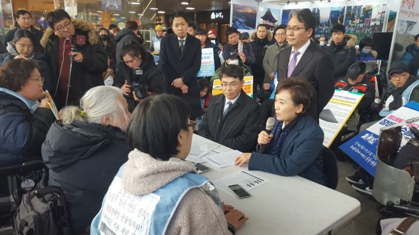 누구도 배제되지 않는(Leave no one behind!) 세상을 향한 2박3일 서울역 노숙농성 사진기록