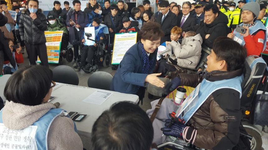 누구도 배제되지 않는(Leave no one behind!) 세상을 향한 2박3일 서울역 노숙농성 사진기록