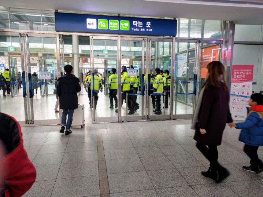 누구도 배제되지 않는(Leave no one behind!) 세상을 향한 2박3일 서울역 노숙농성 사진기록