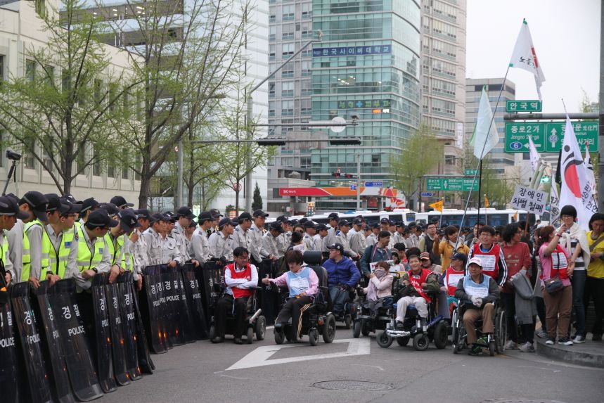 투쟁 기록 사진들 IV