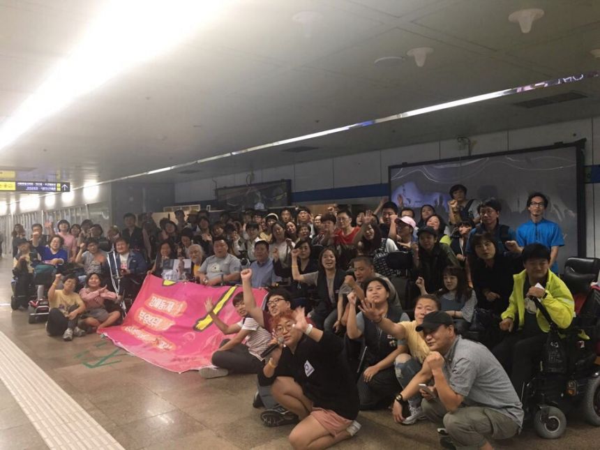 광화문 농성 1842. 뿌리깊은 나무 바람에 아니 뮐세