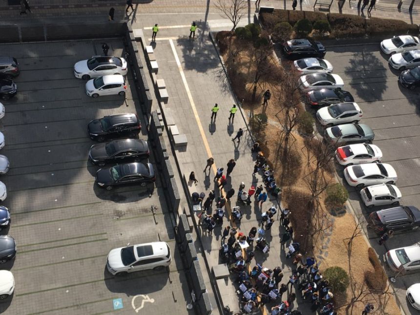 누구도 배제되지 않는(Leave no one behind!) 세상을 향한 2박3일 서울역 노숙농성 사진기록